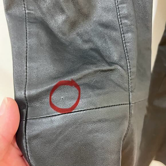 VEDA Size XS/S Black Leather Pull on Mid-Rise Leather Slim Straight Leg Pants - Picture 5 of 8